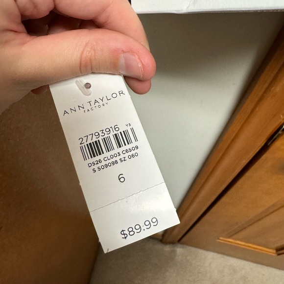 Ann Taylor The Trouser in Signature Grey Pants NWT 6 - Picture 3 of 3